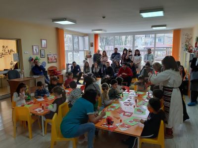 Създаваме мартенички - ДГ 133 Зорница - София, Изгрев